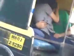 Desi kissing in auto rickshaw